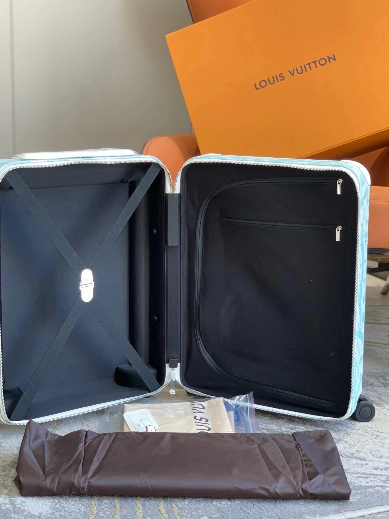 HORIZON AQUAGARDEN CUSTOM (2024 CABIN SUITCASE 55 VERSION) 37L 0808